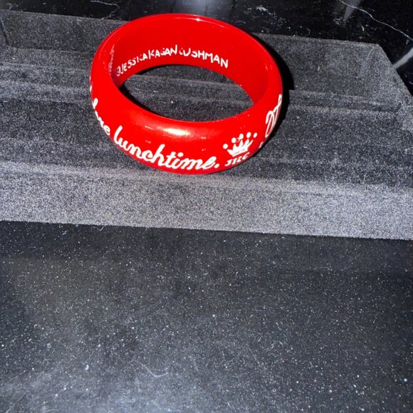 Jessica Kagan Cushman Red Truly Fabulous People Never Get Dressed Before Lunch - Picture 4 of 4